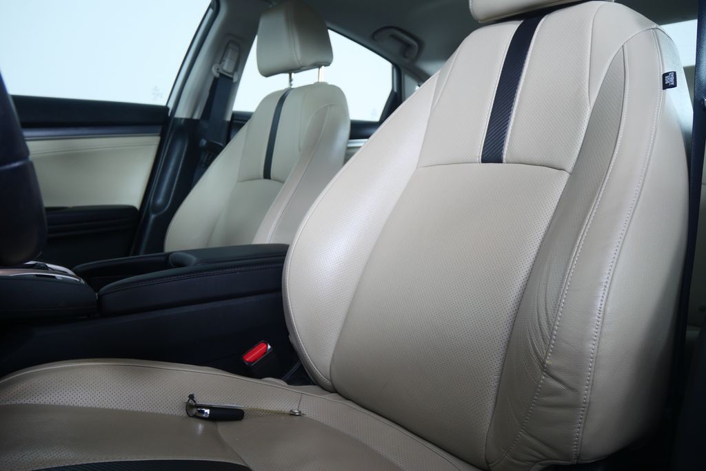 Thumbnail: 2017 Honda Civic - 11