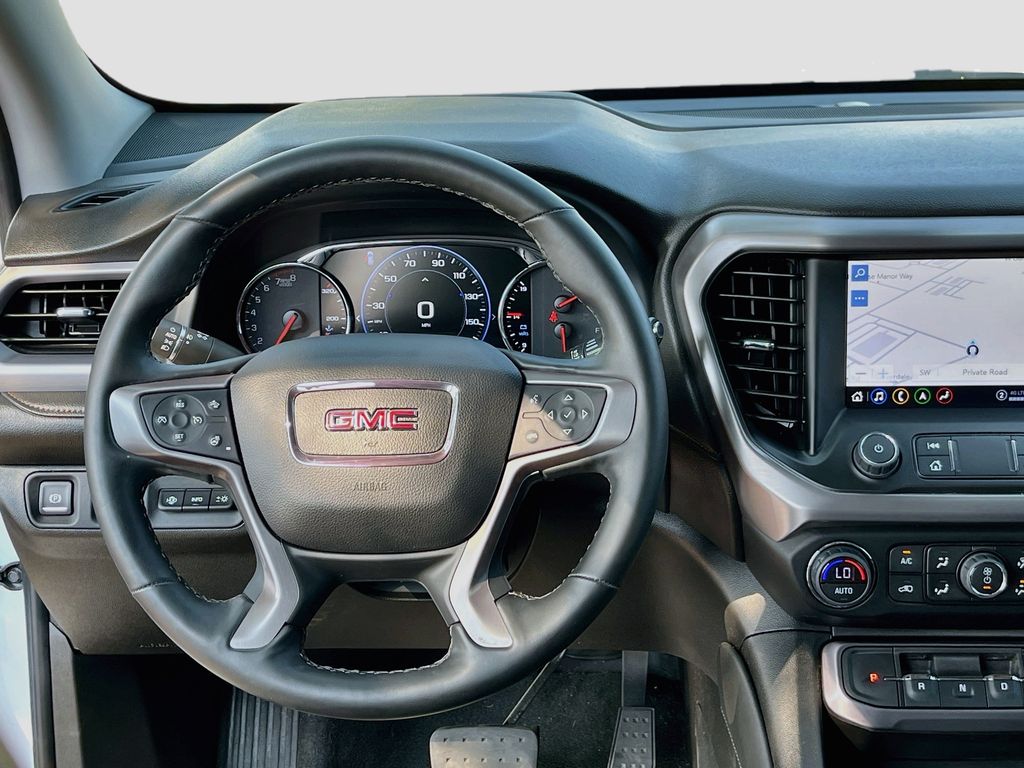 Used 2023 White GMC AT4 image 23