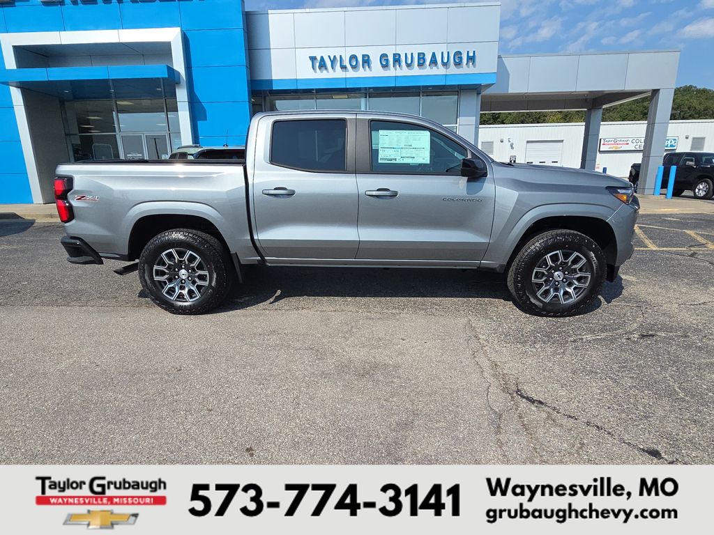 Sterling Gray Metallic 2026 Chevrolet Colorado Pickup Truck Four-Wheel Drive 8-Speed Automatic
