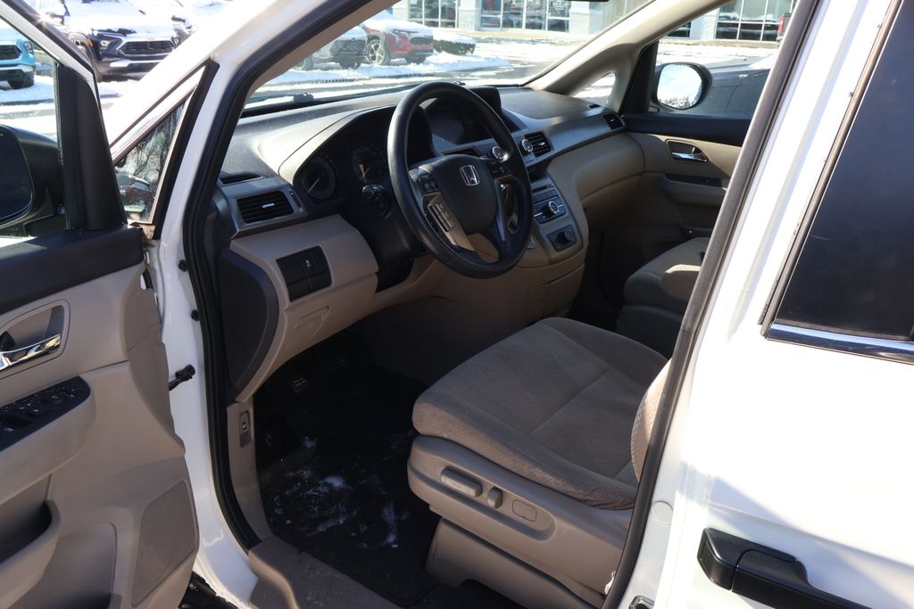 Thumbnail: 2016 Honda Odyssey - 9