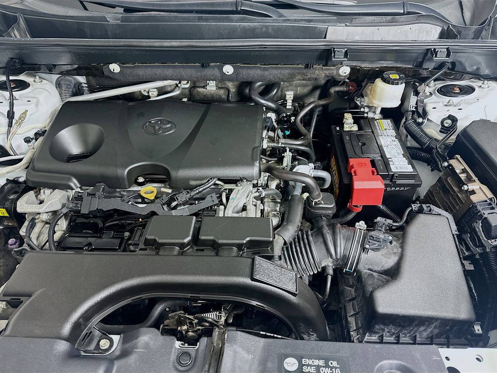 Thumbnail: 2019 Toyota RAV4 - 28