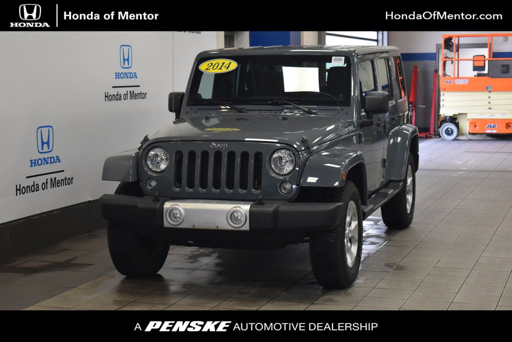 2014 Jeep Wrangler Unlimited Sahara -
                Mentor, OH