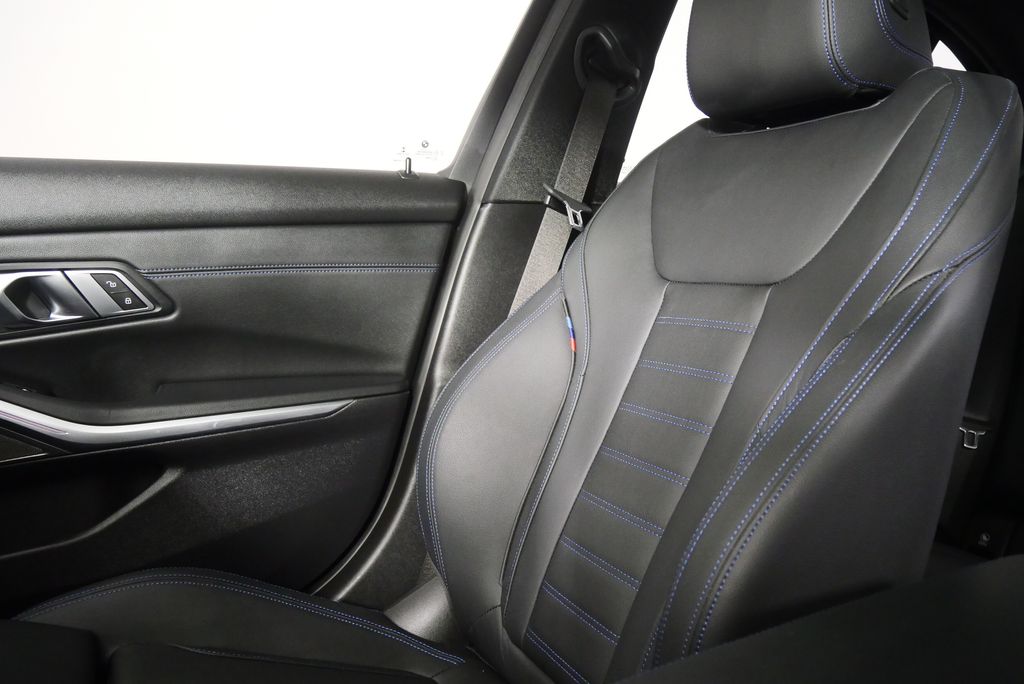 Thumbnail: 2023 BMW 3 Series - 28