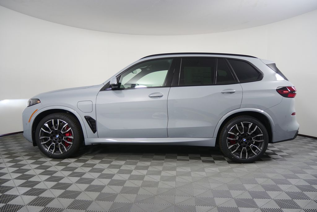 Thumbnail: 2026 BMW X5 - 6