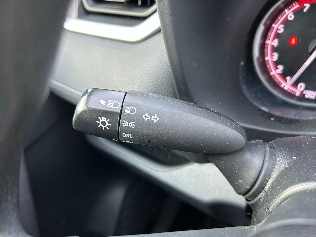 2023 Toyota RAV4 LE 21