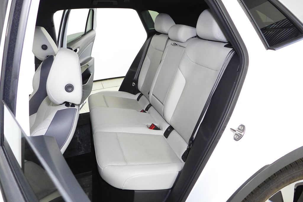 Thumbnail: 2022 Volkswagen ID.4 - 21