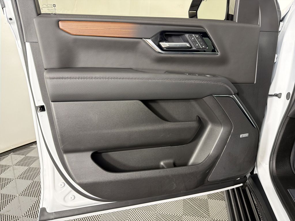 used 2026 GMC Yukon car, priced at $89,900