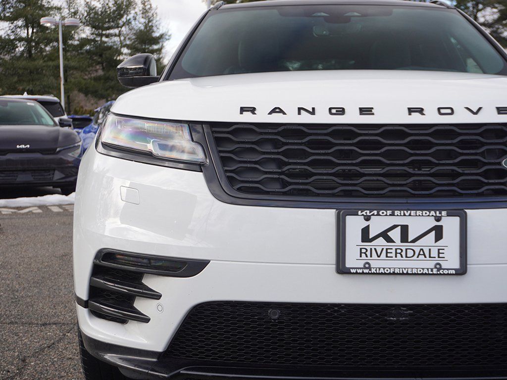 Used 2023 White Land Rover HST image 18