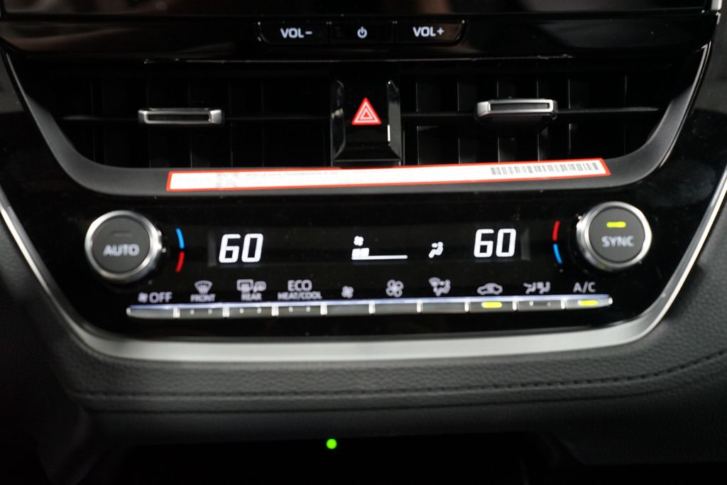 Thumbnail: 2026 Toyota Corolla Cross - 21