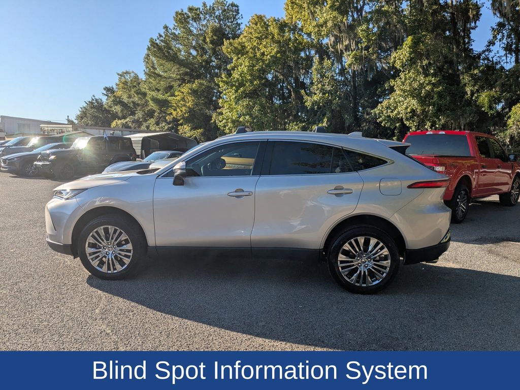 2023 Toyota Venza XLE