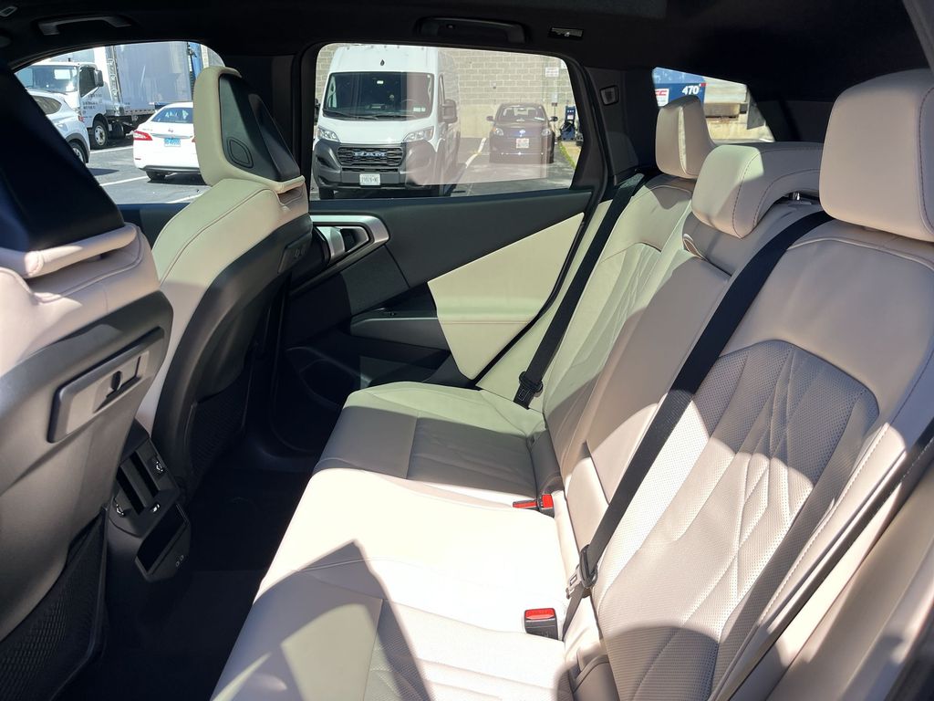 Thumbnail: 2026 BMW X3 - 23