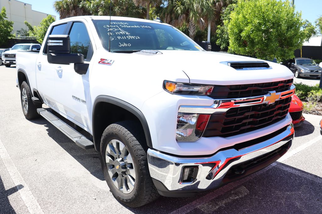 Thumbnail: 2024 Chevrolet Silverado 2500 - 5