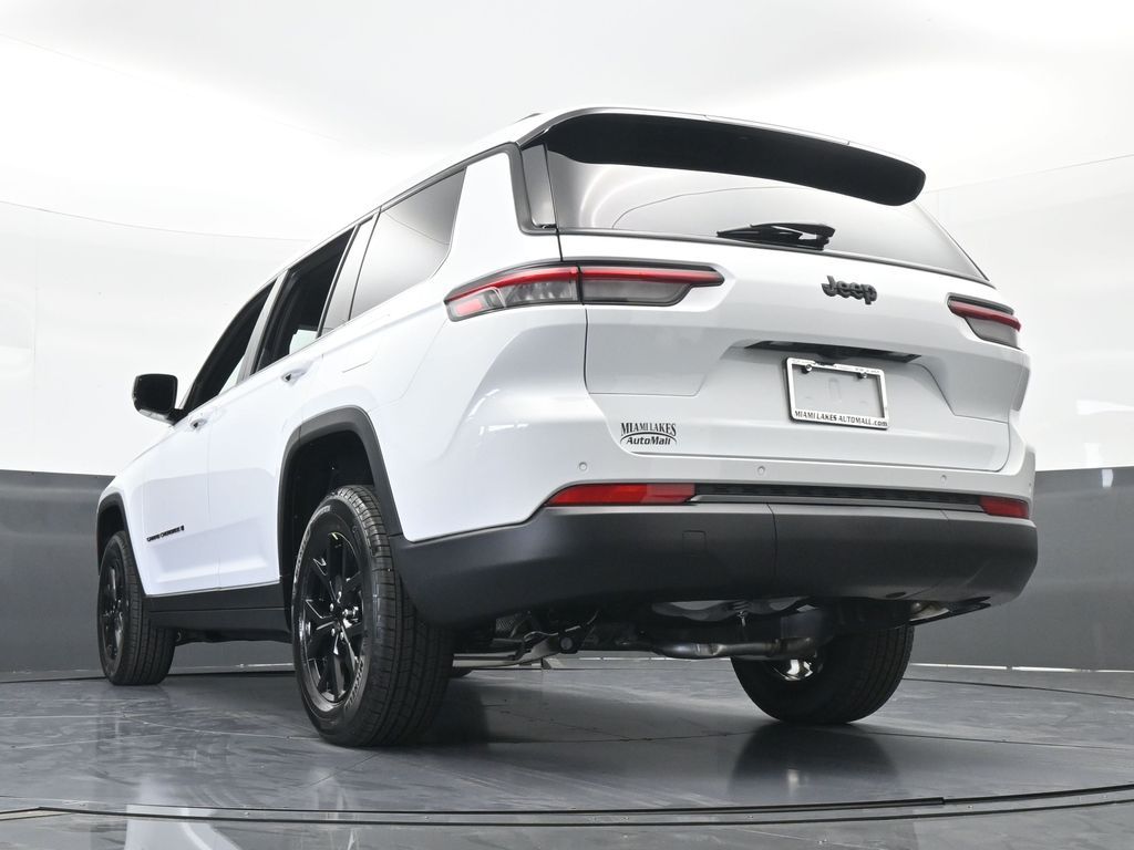 Used 2025 Bright White Clearcoat Jeep Altitude image 50