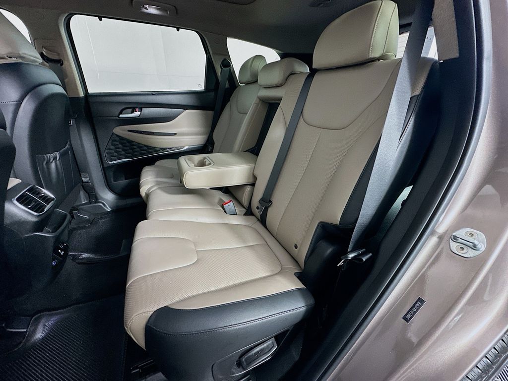 Thumbnail: 2019 Hyundai Santa Fe - 24