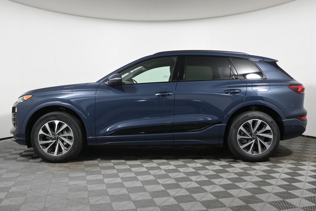 Thumbnail: 2025 Audi Q6 e-tron - 2