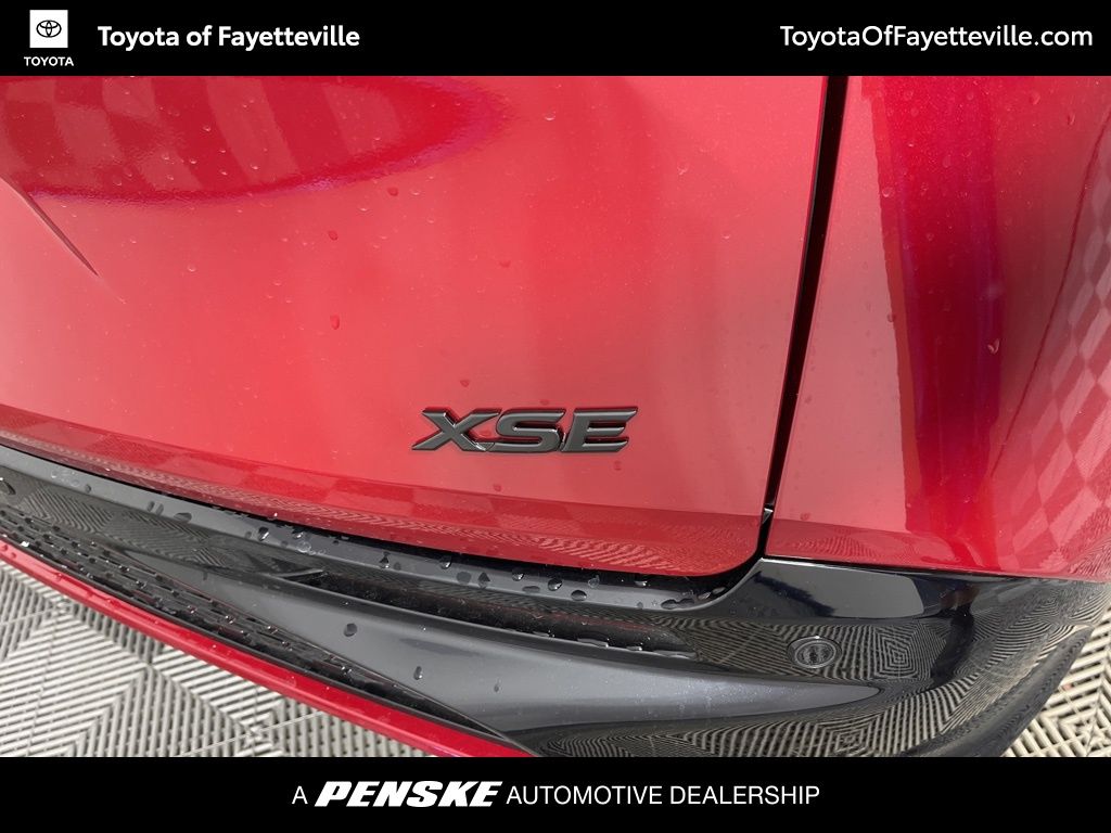 Thumbnail: 2025 Toyota Sienna - 18