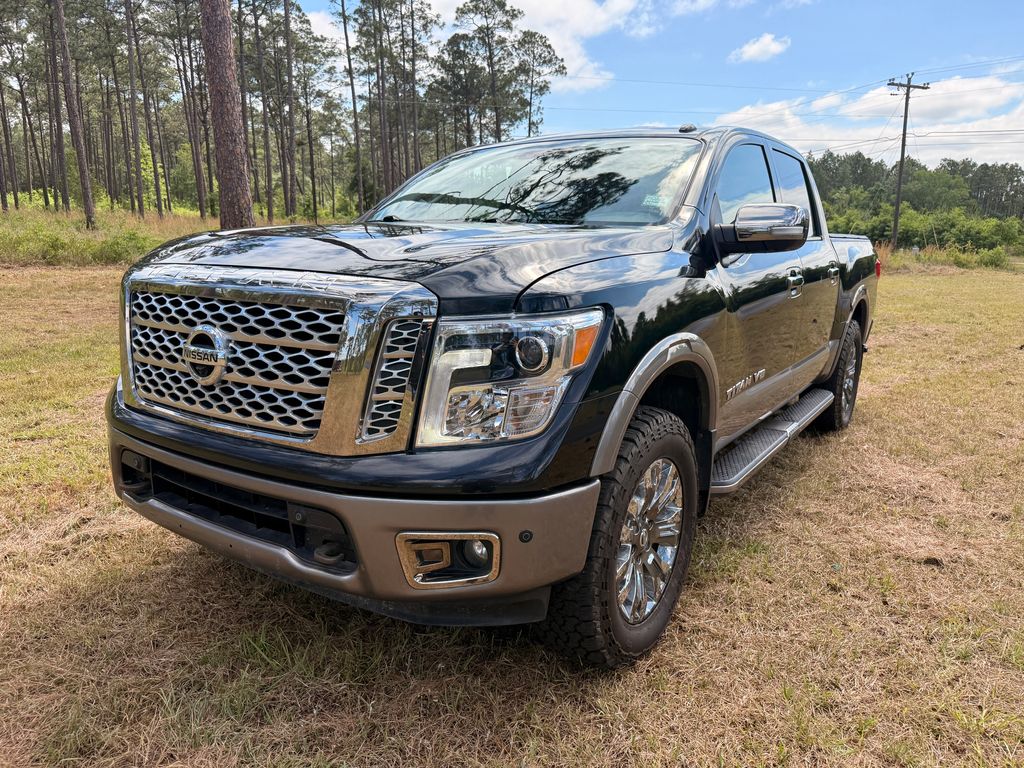 Gray (Gun Metallic) 2018 Nissan Titan Platinum Reserve Crew Cab 4WD Pickup Truck Four-Wheel Drive 7-Speed Automatic