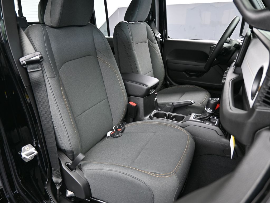 New 2026 black clearcoat Jeep Sport image 38