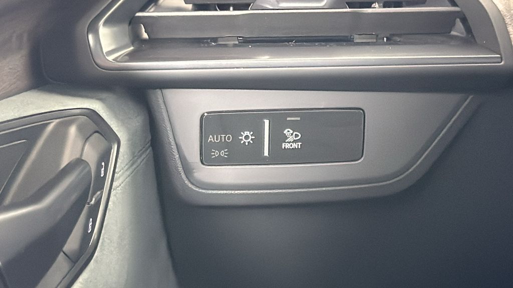 2025 Audi e-tron GT Premium Plus 18