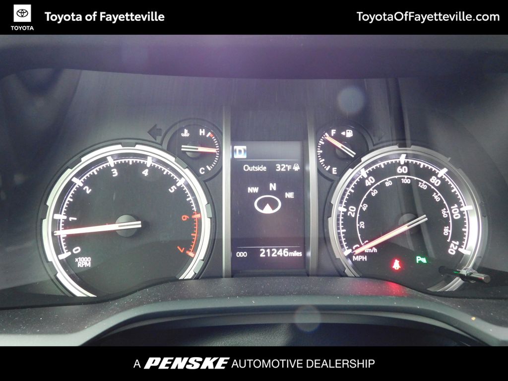 Thumbnail: 2023 Toyota 4Runner - 12