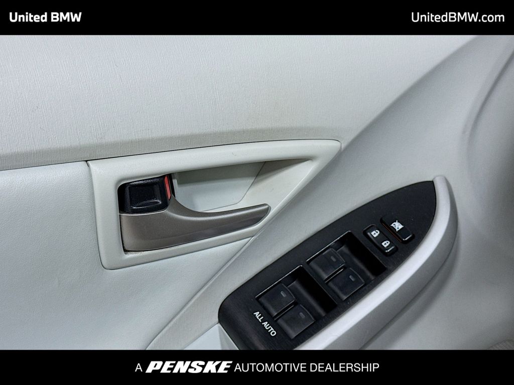 Thumbnail: 2013 Toyota Prius - 3