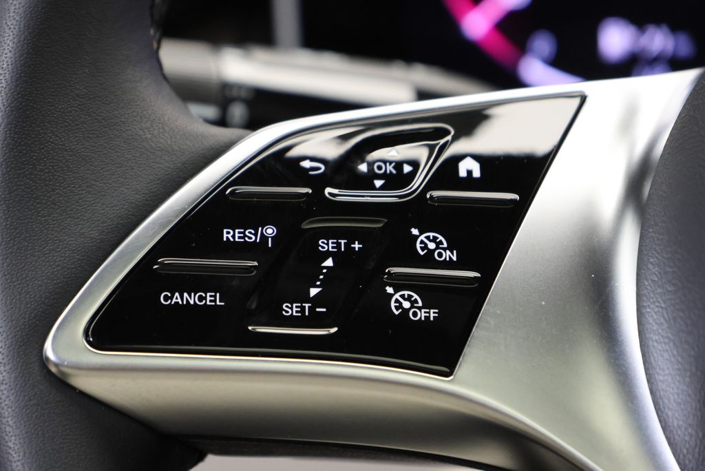 Thumbnail: 2026 Mercedes-Benz GLC - 21