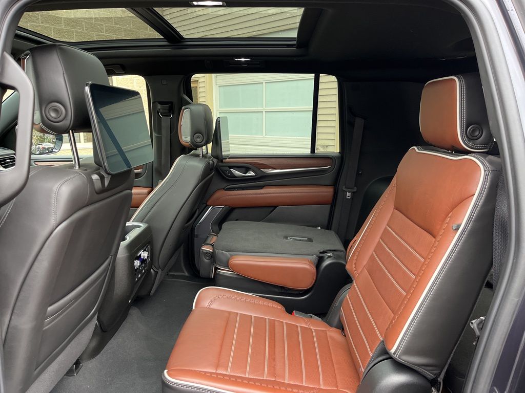 Thumbnail: 2024 GMC Yukon XL - 25