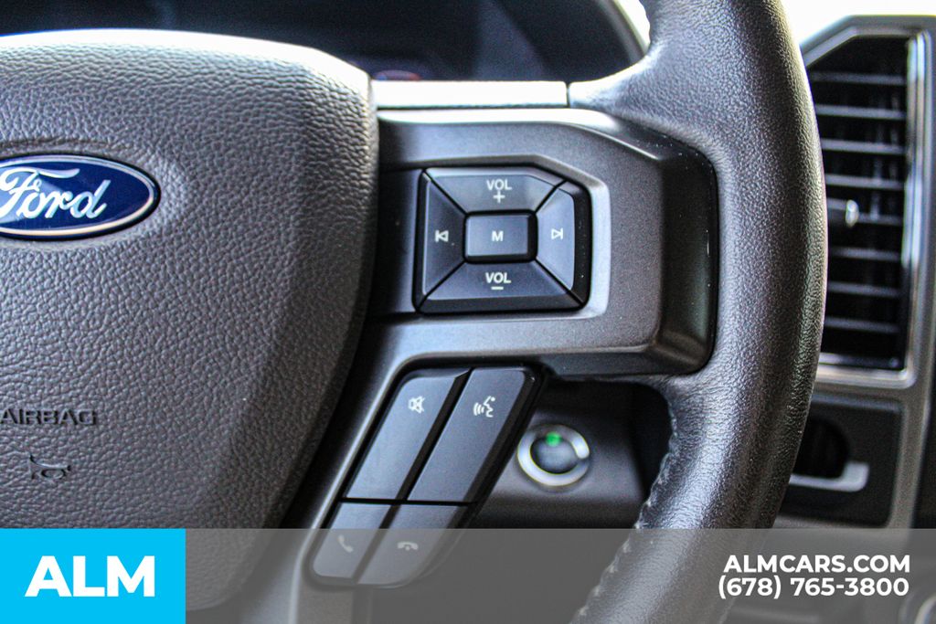 Used 2020 Black Ford XLT image 29