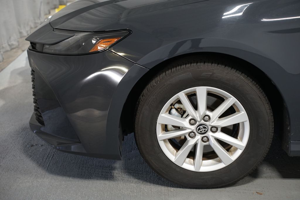 Thumbnail: 2025 Toyota Camry - 5