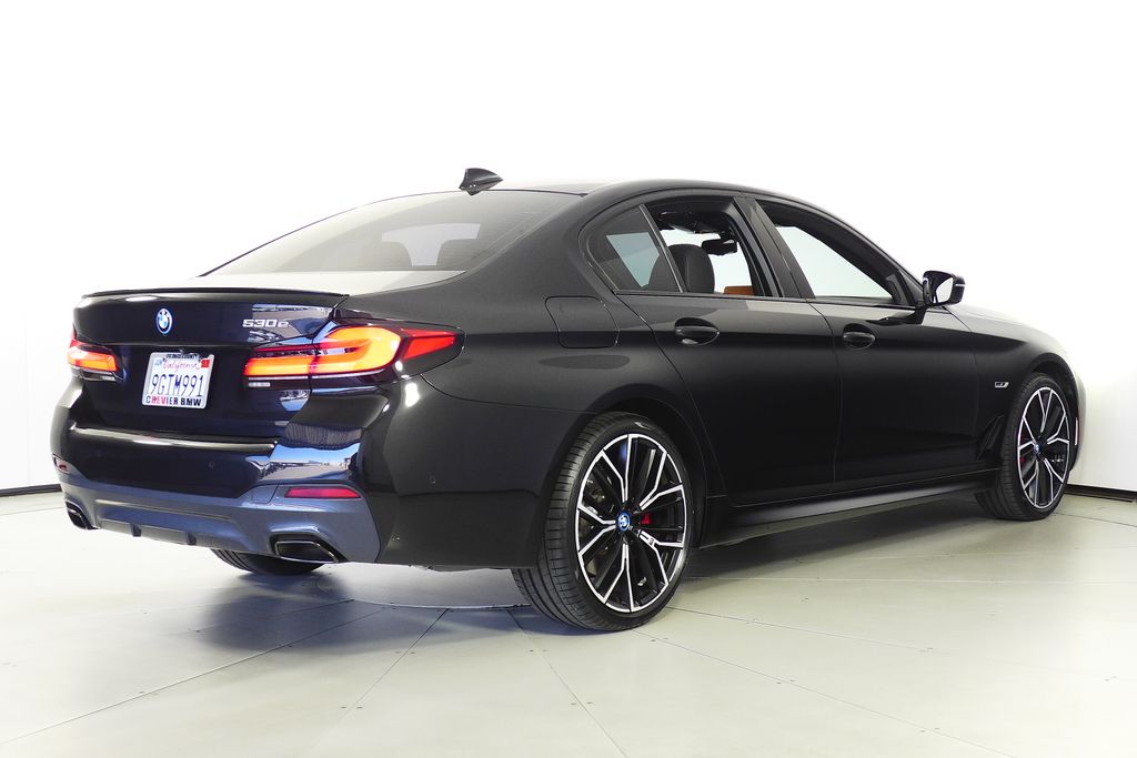 Thumbnail: 2023 BMW 5 Series - 7