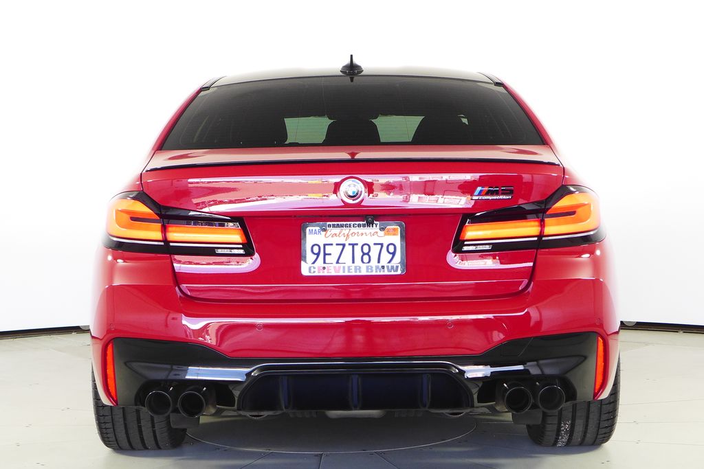 Thumbnail: 2023 BMW M5 - 9