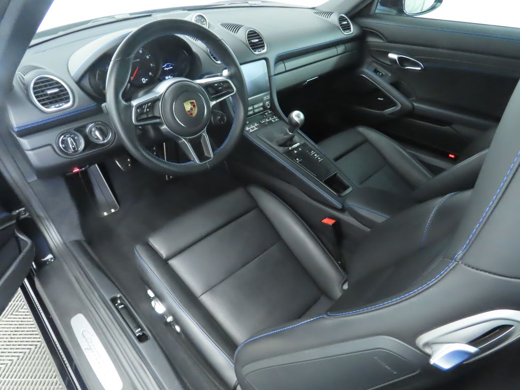Thumbnail: 2024 Porsche 718 Cayman - 4