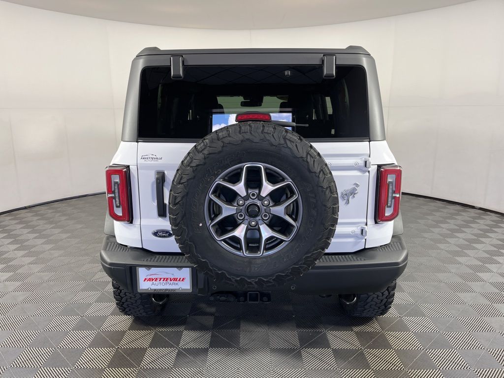 Thumbnail: 2022 Ford Bronco - 4