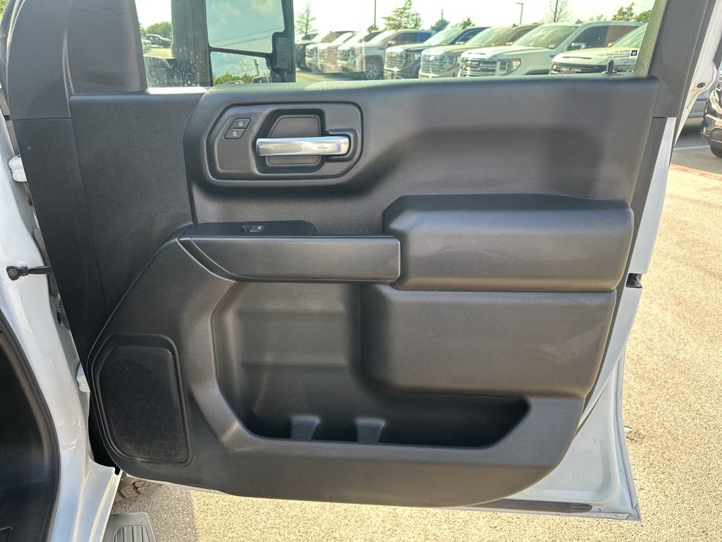 Used 2024 White GMC Pro image 13