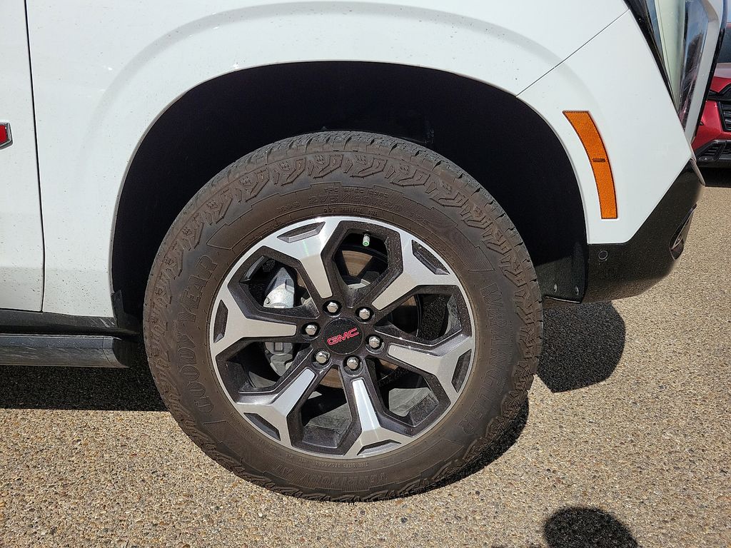 2025 GMC Yukon AT4 Ultimate White at Brown Buick GMC