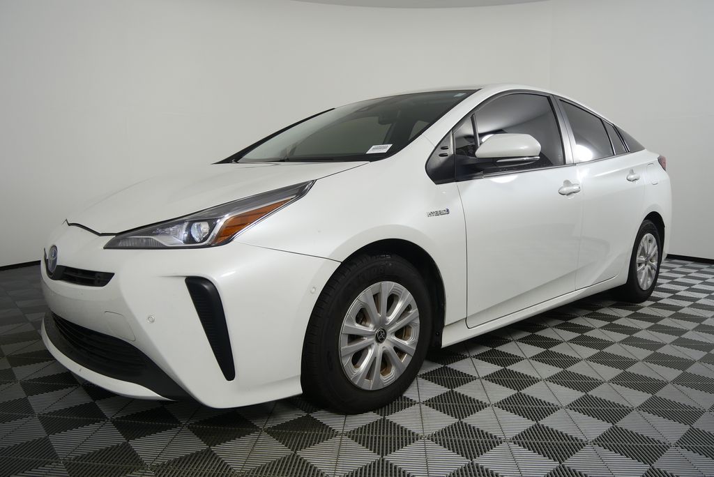 Thumbnail: 2022 Toyota Prius - 8