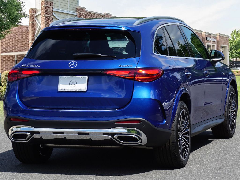 Thumbnail: 2025 Mercedes-Benz GLC - 7