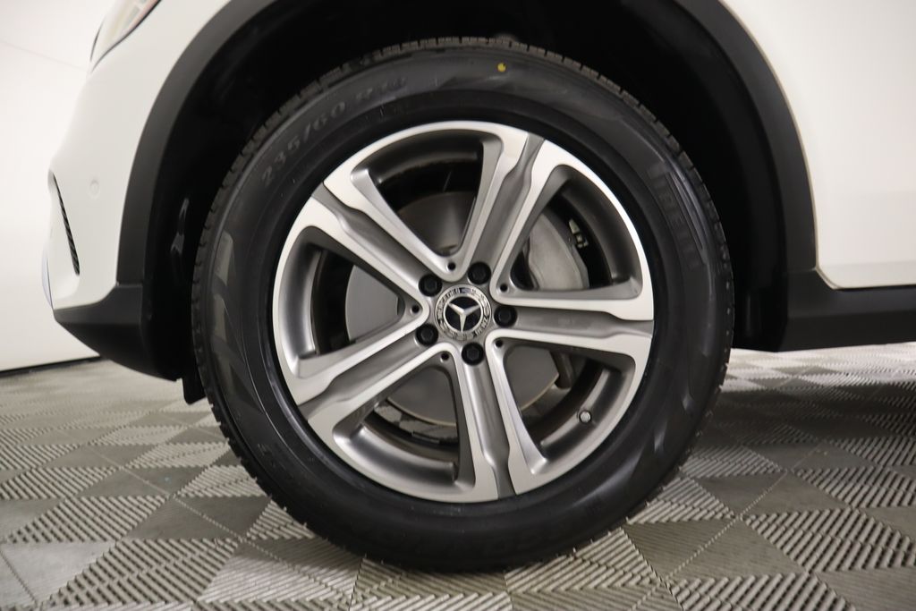2021 Mercedes-Benz GLC 300 30