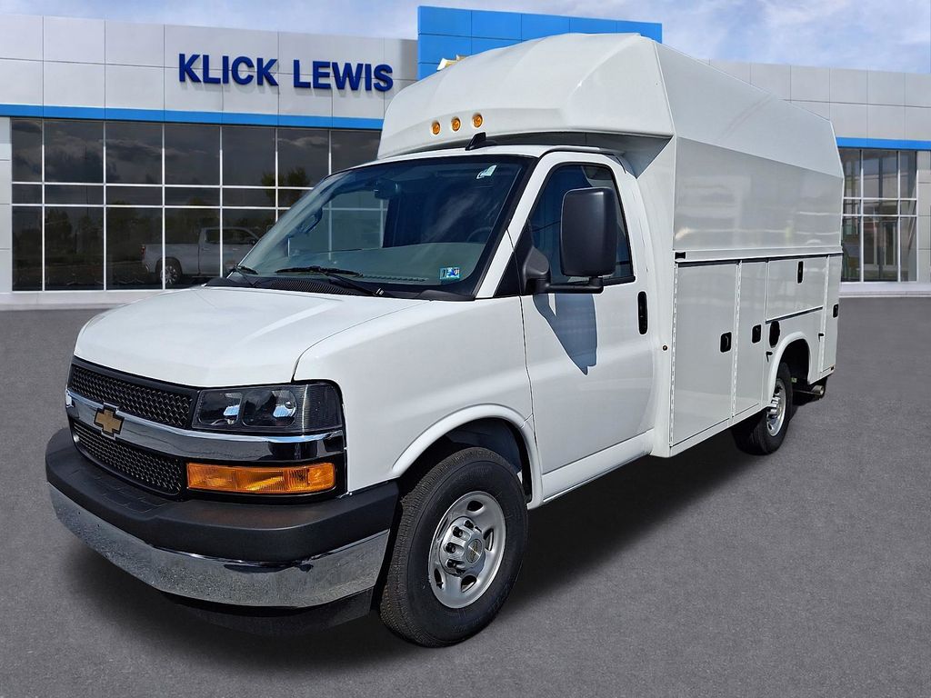 2026 Chevrolet Express 3500 Work Van White at Klick Lewis Buick Chevrolet