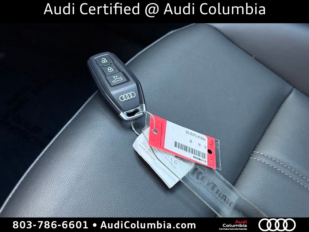 2025 Audi Q5 2.0T Premium Plus Glacier White Metallic - Jim Hudson Acura - Image 40