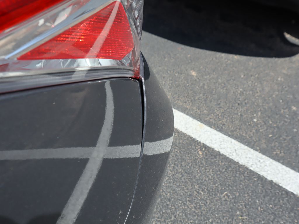 Thumbnail: 2012 Lexus ES - 24