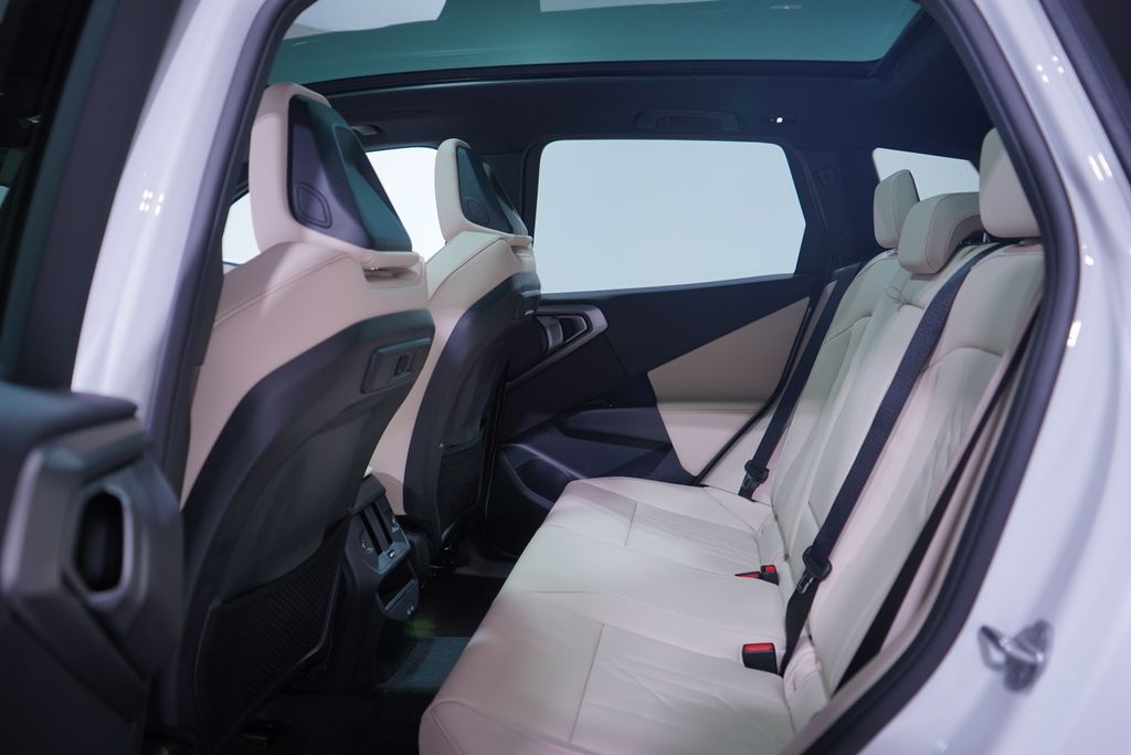 Thumbnail: 2026 BMW X3 - 9