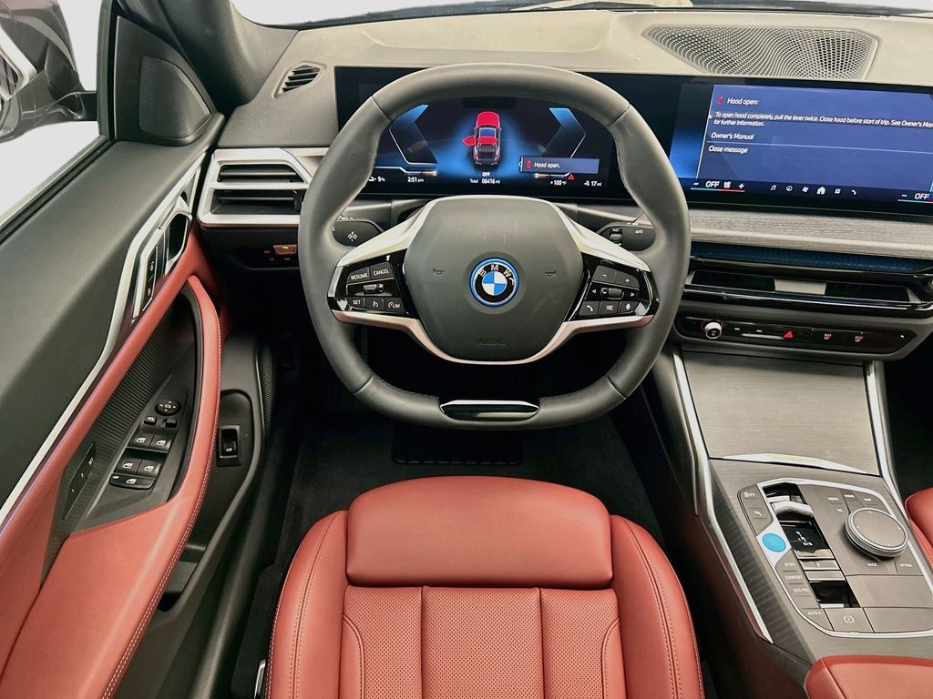 Thumbnail: 2025 BMW i4 - 12