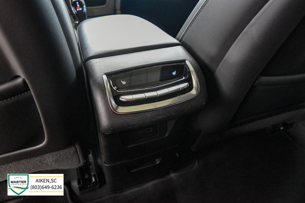 Used 2024 Cadillac XT6 SUV