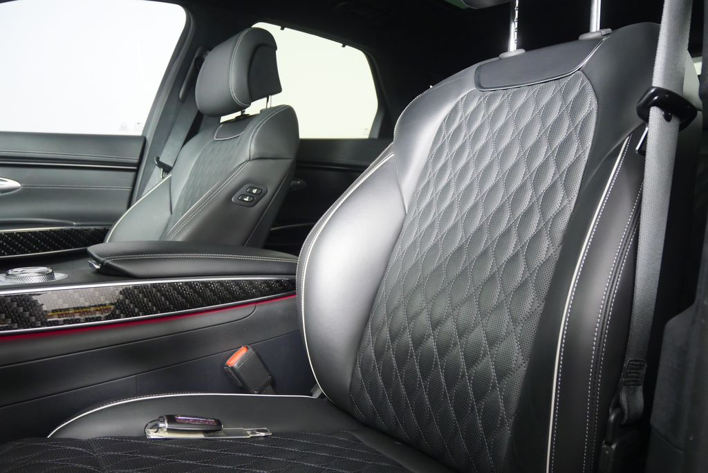 Thumbnail: 2024 Genesis GV70 - 11