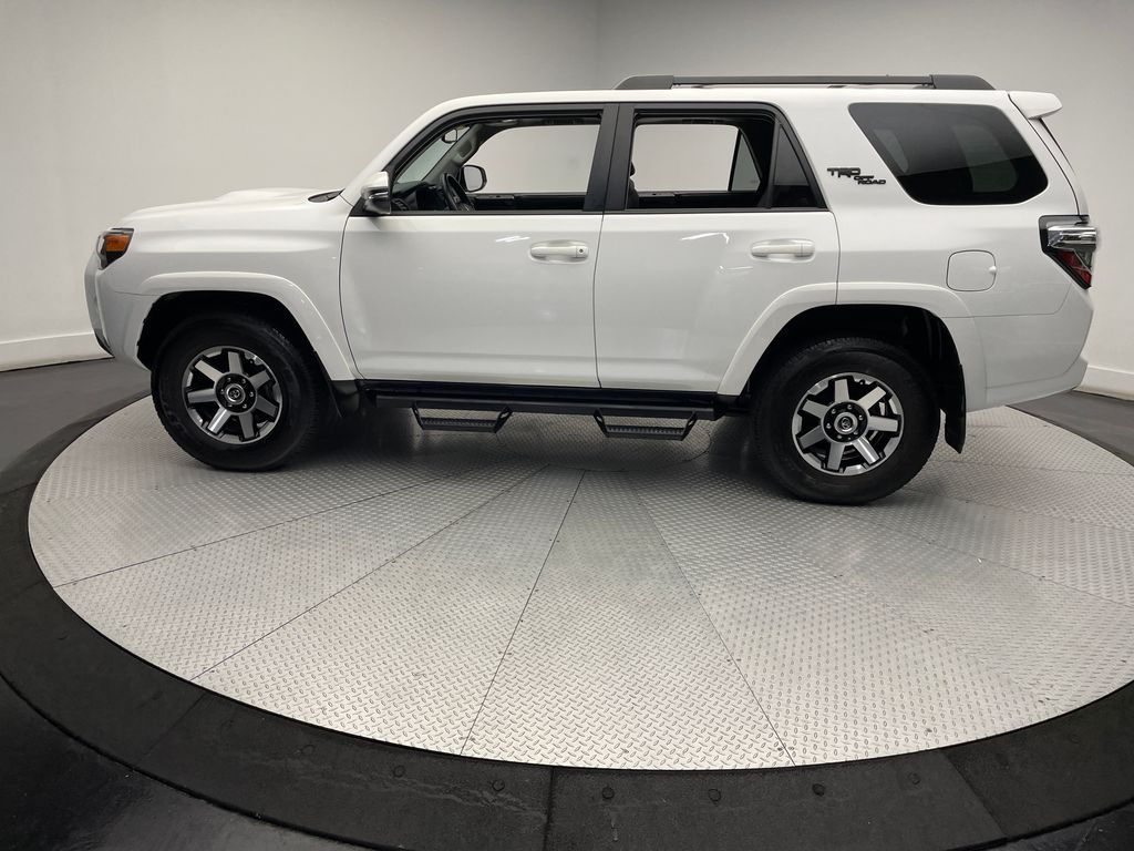 2023 Toyota 4Runner TRD Off Road 8