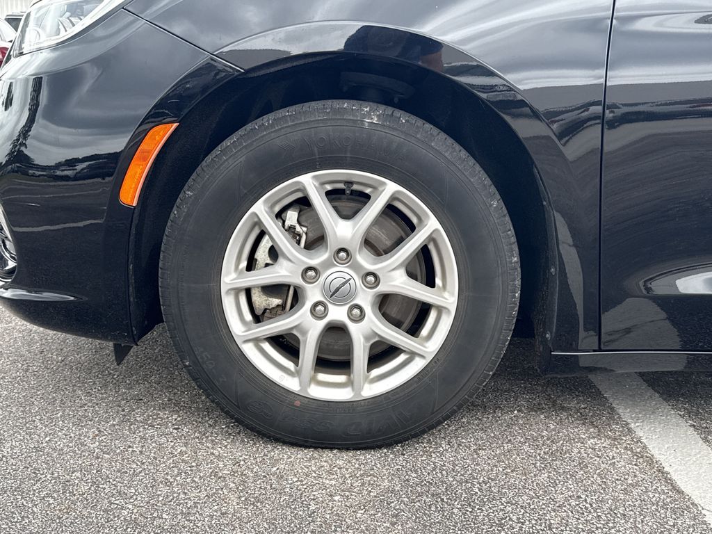 2024 Chrysler Pacifica Touring L Black at Martin Chrysler Dodge Jeep Ram
