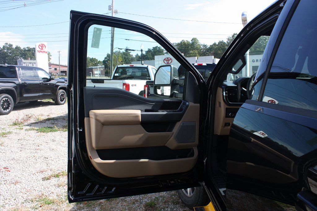 2026 Ford F-350 Super Duty Lariat - Photo 11