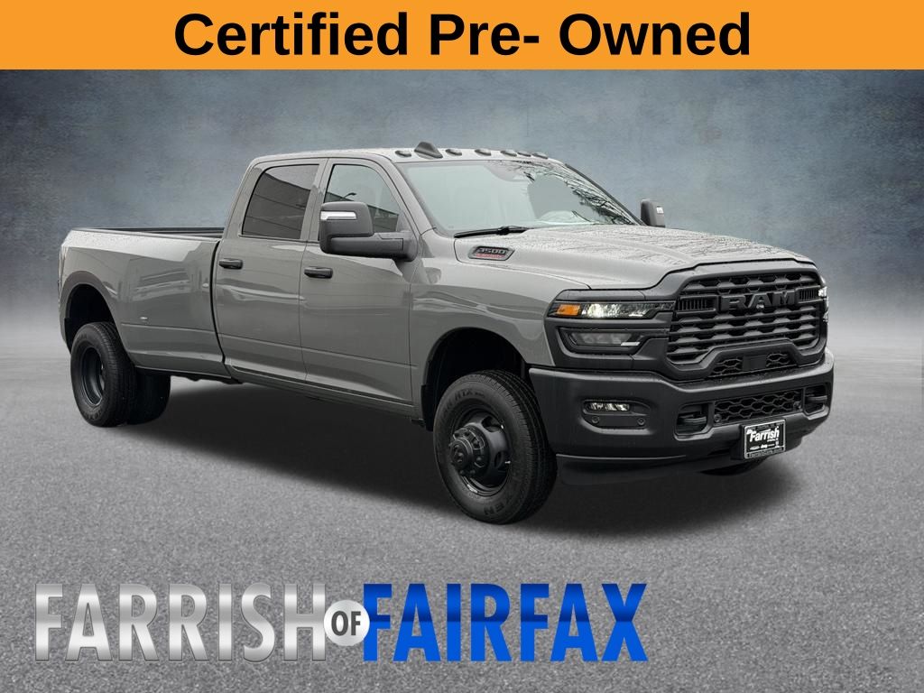 2026 RAM 3500 Tradesman Crew Cab LB DRW 4WD