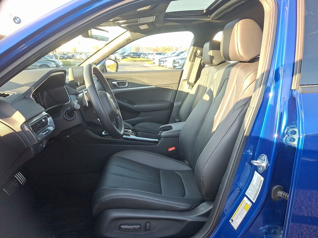 Thumbnail: 2025 Acura Integra - 13